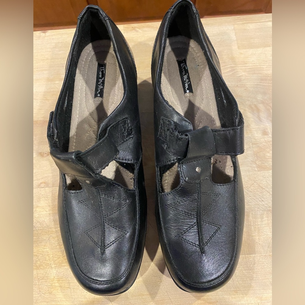 Tom Macanese Woman’s Black wedge dress 11.5